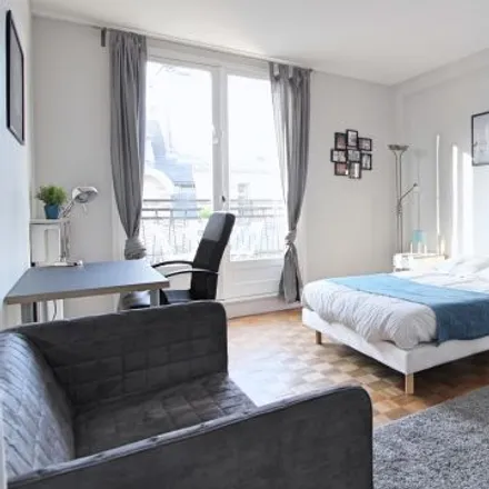 Image 2 - 22 Rue Duret, 75116 Paris, France - Room for rent