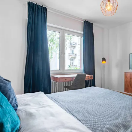Rent this 3 bed room on Robert-Mayer-Straße 31 in 60486 Frankfurt, Germany