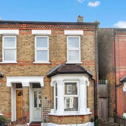 Rent this 4 bed apartment on 29 Osterley Park View Road in London, W7 2HG