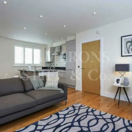 Rent this 2 bed apartment on Beaconsfield Road in High Road, Dudden Hill