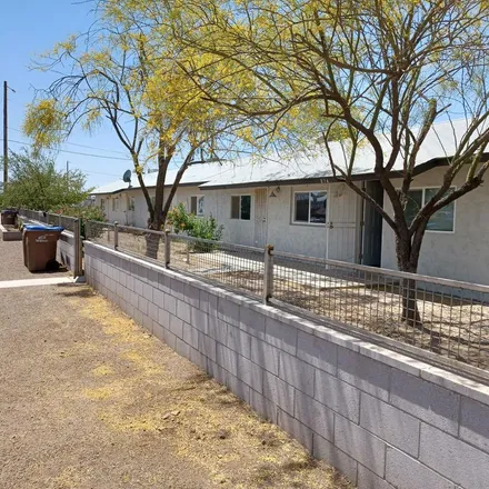 Image 4 - Santa Cruz Valley Union High School, North Curiel Street, Eloy, AZ 85131, USA - Apartment for rent