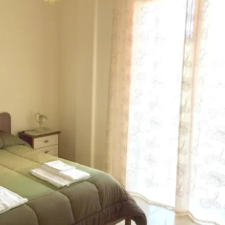 Rent this 3 bed house on 95039 Trecastagni CT
