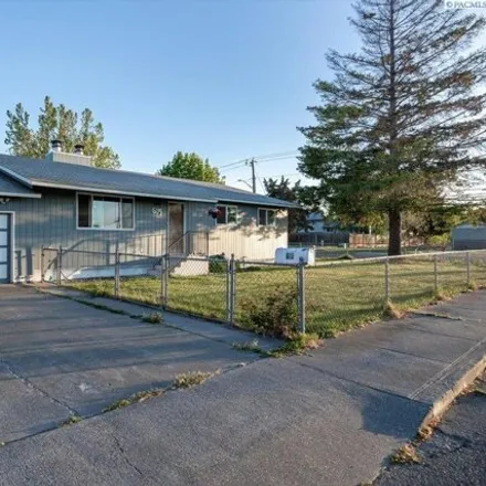 Buy this 5 bed house on 1311 South Garfield Street in Kennewick, WA 99337