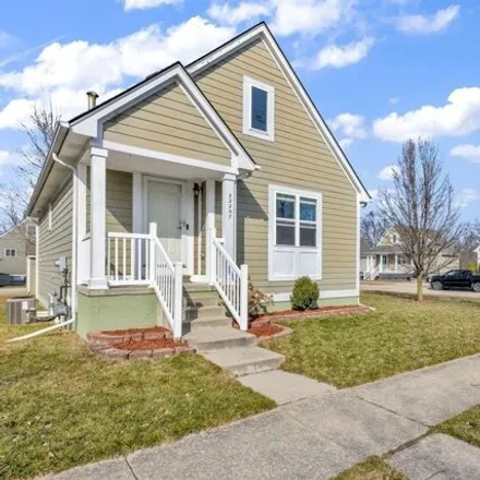 Buy this 3 bed house on 32285 Haverhill Street in Macomb County, MI 48048