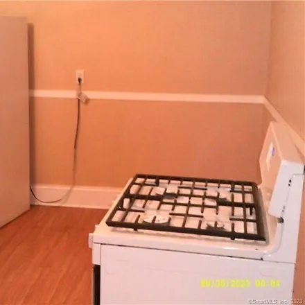 Image 6 - 172 Barker Street, Hartford, CT 06114, USA - Apartment for rent