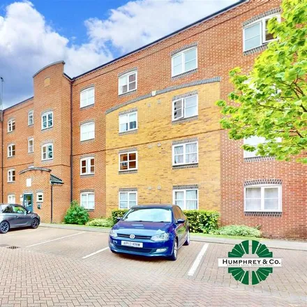 Rent this 2 bed apartment on 29-36 Otter Close in London, E15 2PZ