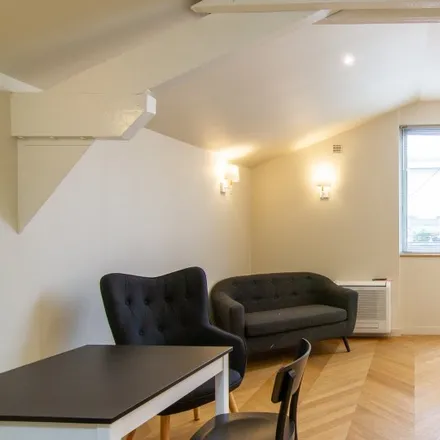 Rent this studio apartment on 56 Avenue Henri Barbusse in 92700 Colombes, France