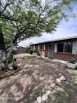 Buy this 3 bed house on 3251 North Fontana Avenue in Tucson, AZ 85705