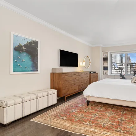 Image 9 - Chase, 360 East 72nd Street, New York, NY 10021, USA - Condo for sale