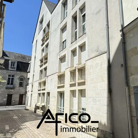 Rent this 3 bed apartment on 3 Rue du Rempart in 37000 Tours, France