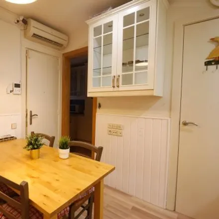 Image 7 - Carrer de Balmes, 79 B, 08001 Barcelona, Spain - Room for rent