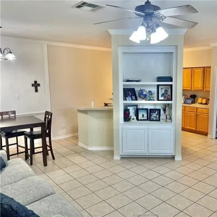 Image 3 - 318 Fraternity Row, College Station, TX 77845, USA - Condo for sale