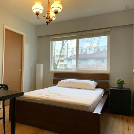 Rent this 6 bed room on Beatrice Street in Vancouver, BC