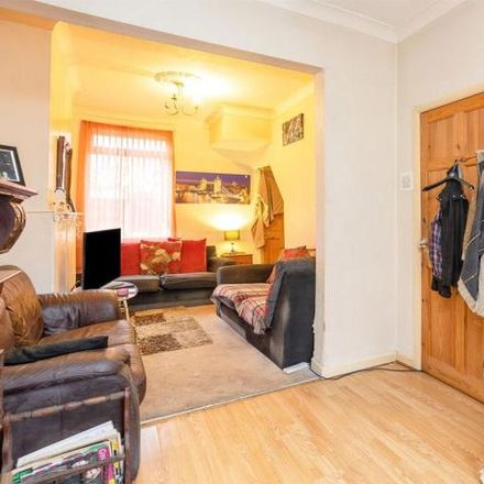 Rent this 2 bed house on Thornton Street in Middlesbrough TS3 6PL, United Kingdom