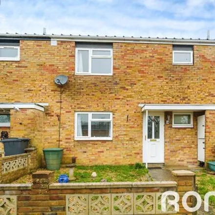 Buy this 3 bed townhouse on Wagner Close in Basingstoke, RG22 4JD