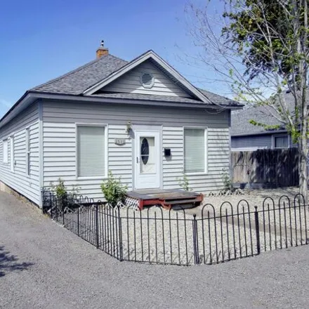 Buy this 2 bed house on 1341 16th Avenue in Lewiston, ID 83501