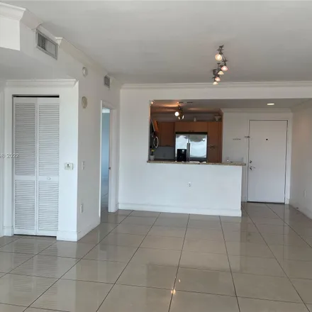 Image 4 - 3181 Southwest 22nd Street, The Pines, Miami, FL 33145, USA - Loft for sale