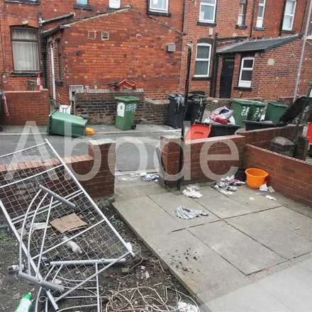 Image 4 - Back Welton Mount, Leeds, LS6 1ET, United Kingdom - House for rent