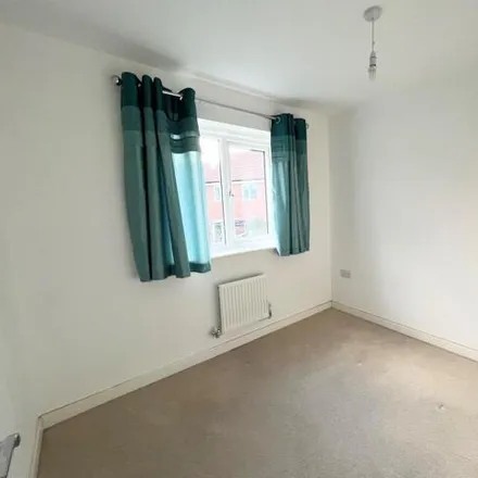 Image 6 - Mosquito Grove, Hucknall, NG15 6WS, United Kingdom - Townhouse for sale