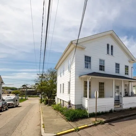 Buy this 4 bed house on 40 Gold Street in Stonington, CT 06378