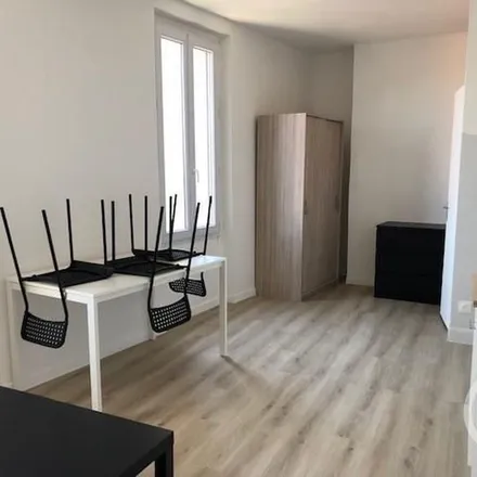 Image 4 - 1 Rue Buffon, 11000 Carcassonne, France - Apartment for rent
