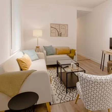 Image 2 - Calle de Rafael Calvo, 28, 28010 Madrid, Spain - Apartment for rent