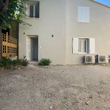 Image 4 - 47 Route de la Croix Blanche, 84660 Maubec, France - Apartment for rent