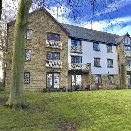 Rent this 2 bed apartment on Park Avenue in Leeds, LS8 2BL