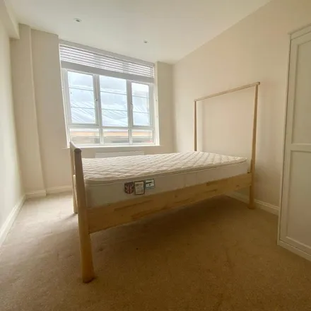 Image 3 - Berts, Western Road, Brighton, BN1 2DA, United Kingdom - Apartment for rent