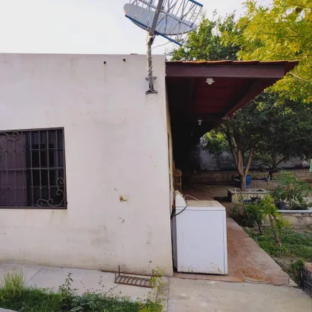 Buy this studio house on Calle Licenciado Antonio Díaz Soto Y Gama in Villas Emiliano Zapata, 65580