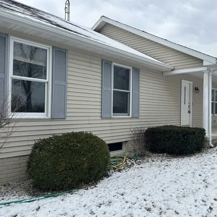 Buy this 3 bed house on 12592 US 223 in Rollin Township, Rome Township