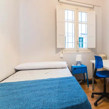 Rent this 1 bed room on Calle de Palos de la Frontera in 36, 28045 Madrid
