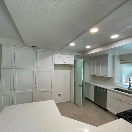 Image 3 - 26102 El Prado Street, Laguna Hills, CA 92653, USA - Apartment for rent