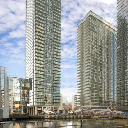 Image 6 - Landmark West Tower, 22 Marsh Wall, Canary Wharf, London, E14 9JF, United Kingdom - Apartment for sale