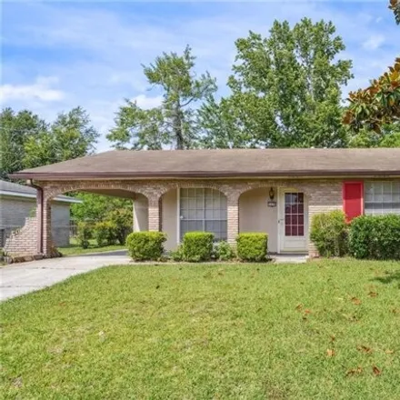 Rent this 3 bed house on 1485 Briarwood Street in Pine Shadows, Slidell