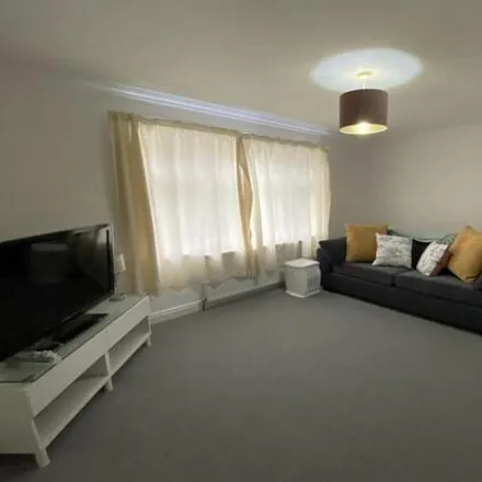 Image 5 - 11 Warrender Close, Bramcote, NG9 3EB, United Kingdom - House for rent