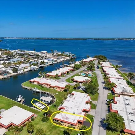 Buy this 2 bed condo on 9543 Camino Cove in Manatee County, FL 34210