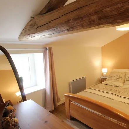 Rent this 3 bed townhouse on Maison Familiale Rurale de Chemillé-en-Anjou in Treillebois, Chemin de Coulvée
