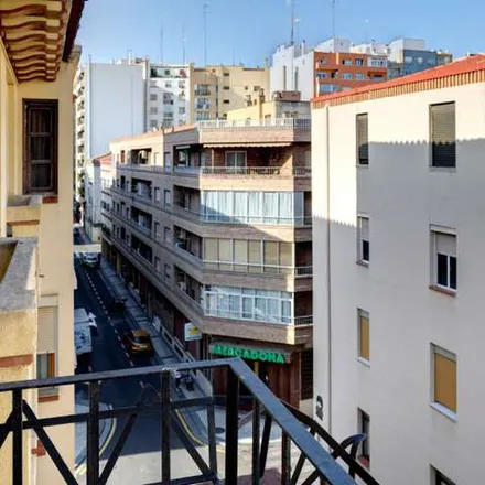 Image 9 - Calle Mariano de Lagasca, 8, 50006 Zaragoza, Spain - Apartment for rent