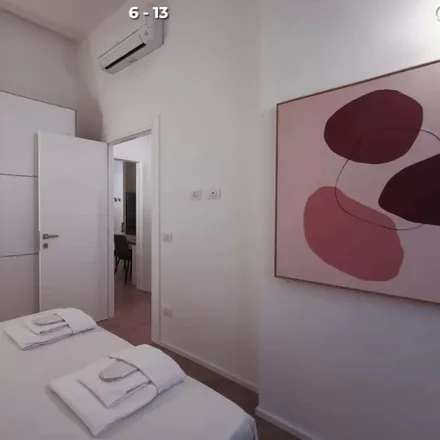 Image 3 - Casa degli Omenoni, Via Adalberto Catena, 20121 Milan MI, Italy - Apartment for rent