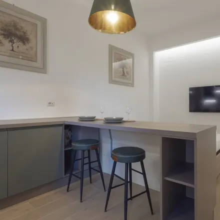 Image 2 - Amplifon, Via Santa Rita da Cascia, 20142 Milan MI, Italy - Apartment for rent