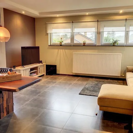 Rent this 2 bed apartment on Siemkesheuvel 46 in 3680 Maaseik, Belgium