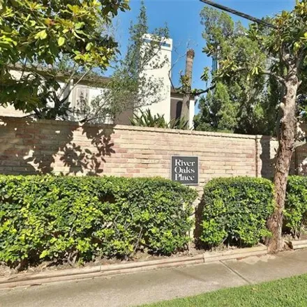 Image 5 - 3701 West Clay Street, Houston, TX 77019, USA - Condo for rent