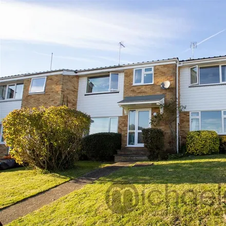 Rent this 3 bed townhouse on 11 The Nook in Rowhedge, CO7 9NH