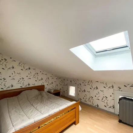 Rent this 2 bed apartment on 16 Rue de l'Hôtel de Ville in 81000 Albi, France