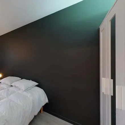 Rent this 5 bed room on 240 Avenue d'Argenteuil in 92600 Asnières-sur-Seine, France