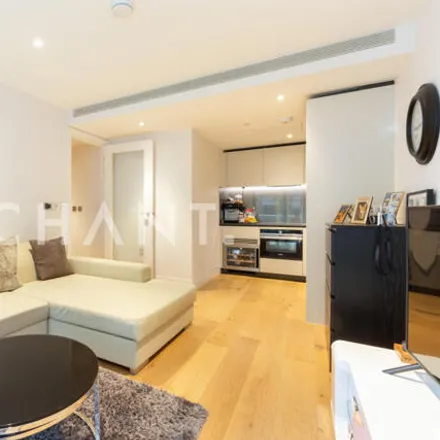 Image 2 - Riverlight Four, Battersea Park Road, Nine Elms, London, SW11 8AW, United Kingdom - Room for rent