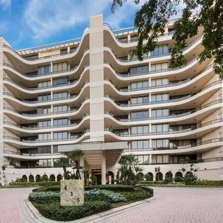Buy this 3 bed condo on L Ambiance Drive in Longboat Key, Sarasota County