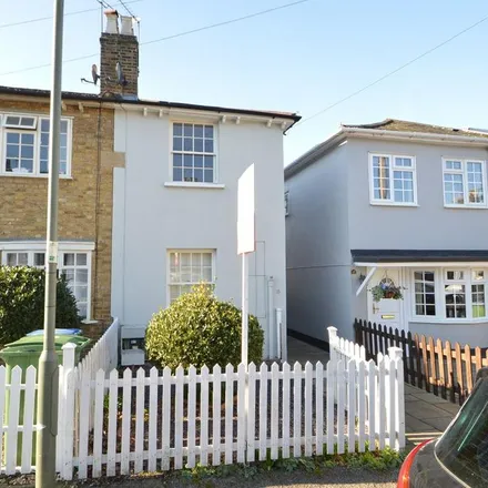 Rent this 2 bed duplex on Anderson Road in Walton-on-Thames, KT13 9NL