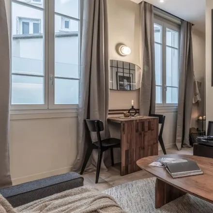 Image 8 - 130 Boulevard Murat, 75016 Paris, France - Apartment for rent